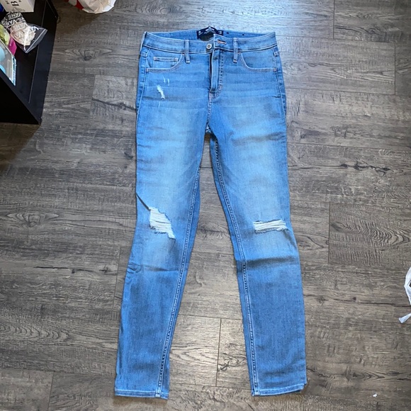 Jeans - Picture 1 of 3